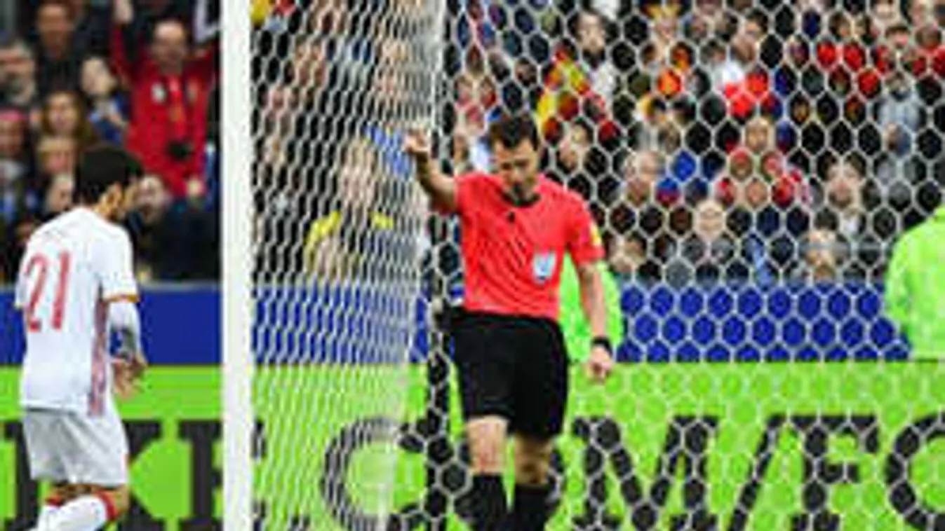 Áttörés a fociban, videóbíróval Puskásék vb-t nyernek