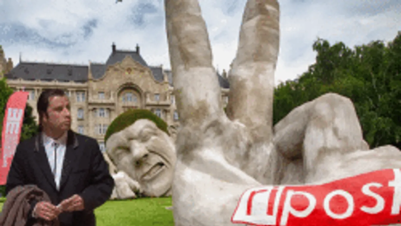 A trollkodó Travolta lett 2015 legnagyobb poénja!