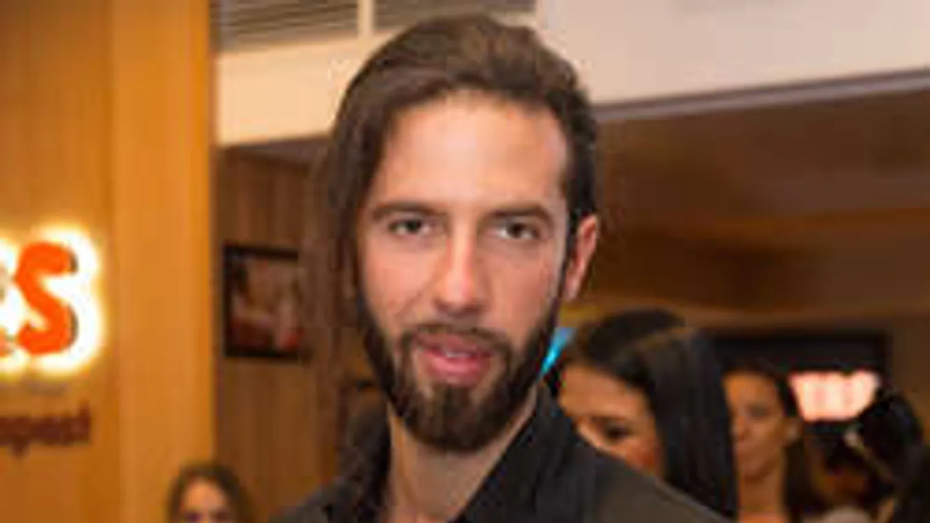 Viccet csinált a szerelméből Varga Viktor - Fotók