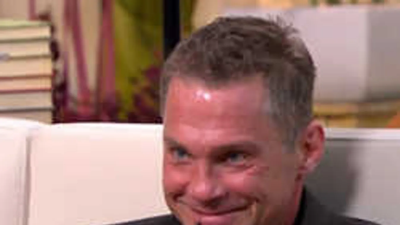 Hujber Feri üzent a rendőröknek: Nem mernek hozzám nyúlni, félnek!