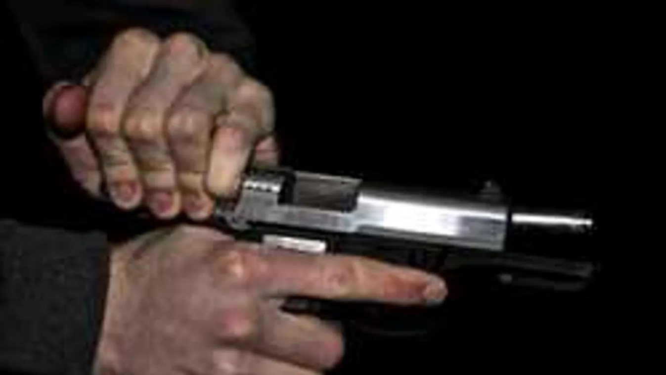 Háromszor lábon lőtt egy szeghalmi férfit egy rendőr