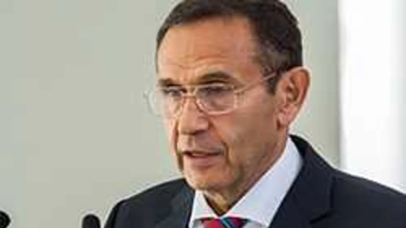 Közölte az úszószövetség, erre várnak Gyárfás Tamás ügyében