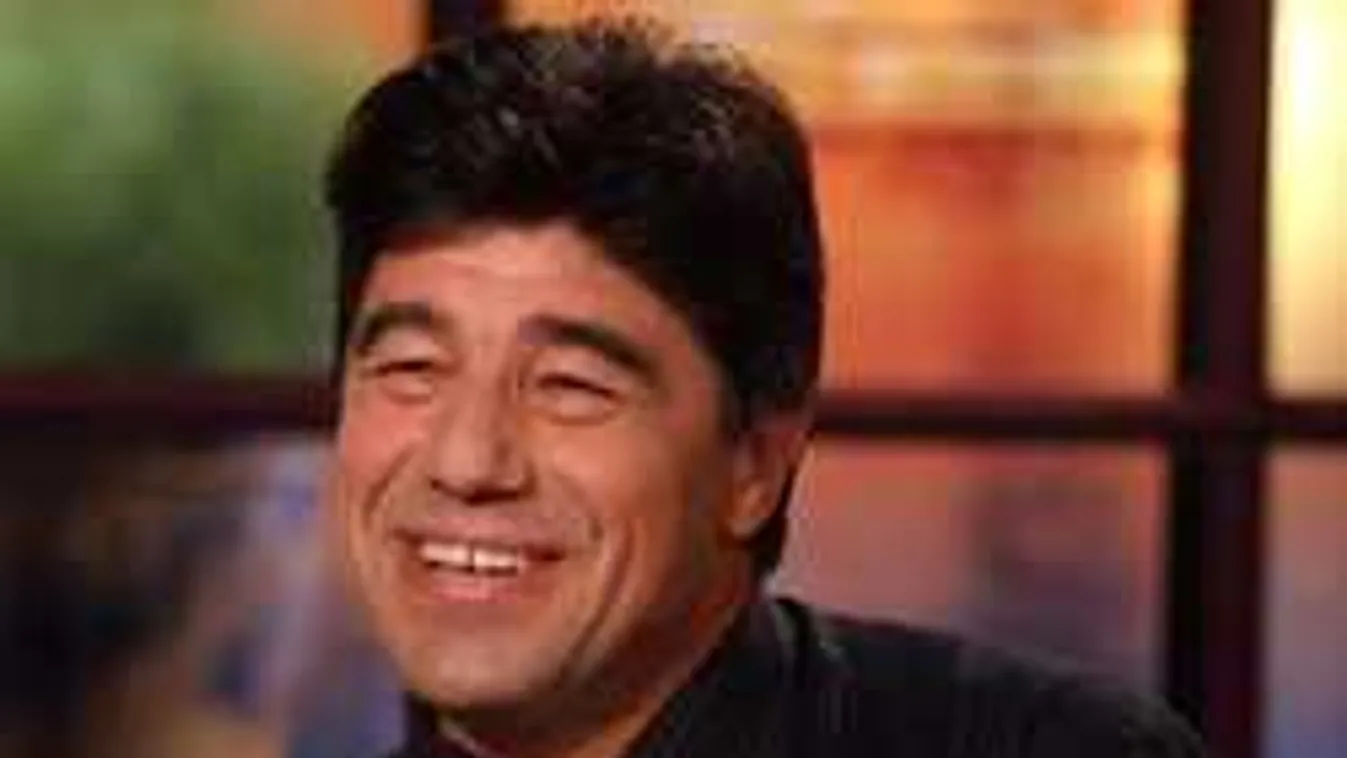 Nem hiszed el, mire készül Nemcsák Károly a szülőfalujában