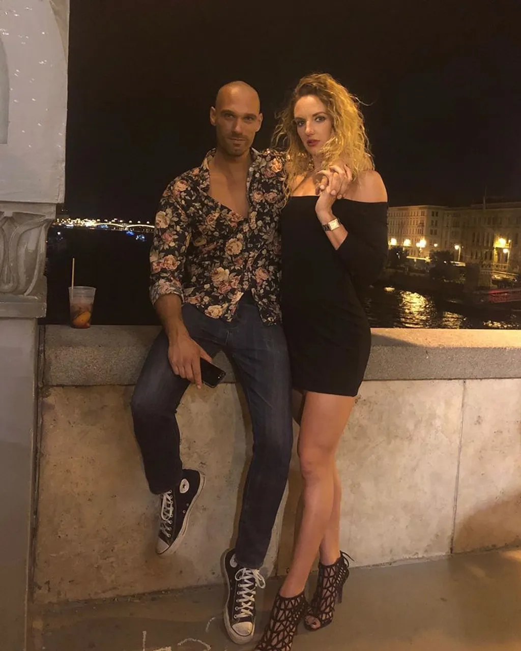 Június: Újra szerelmes lett Hosszú Katinka. Az olimpiai bajnok úszó egy ismert modellel, Gelencsér Mátéval jött össze. Azóta a lehető legtöbb időt töltik együtt, a fiatalember rengeteg versenyére elkíséri Katinkát.