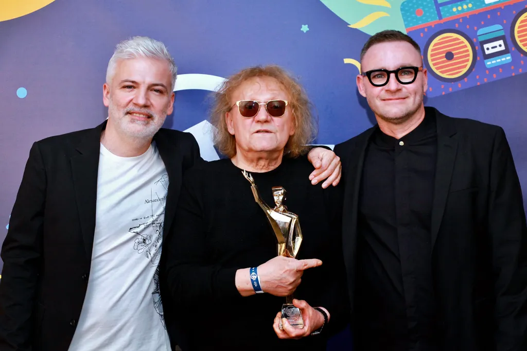 FÜLÖP Zoltán; HORVÁTH Károly; PETÕFI Sándor