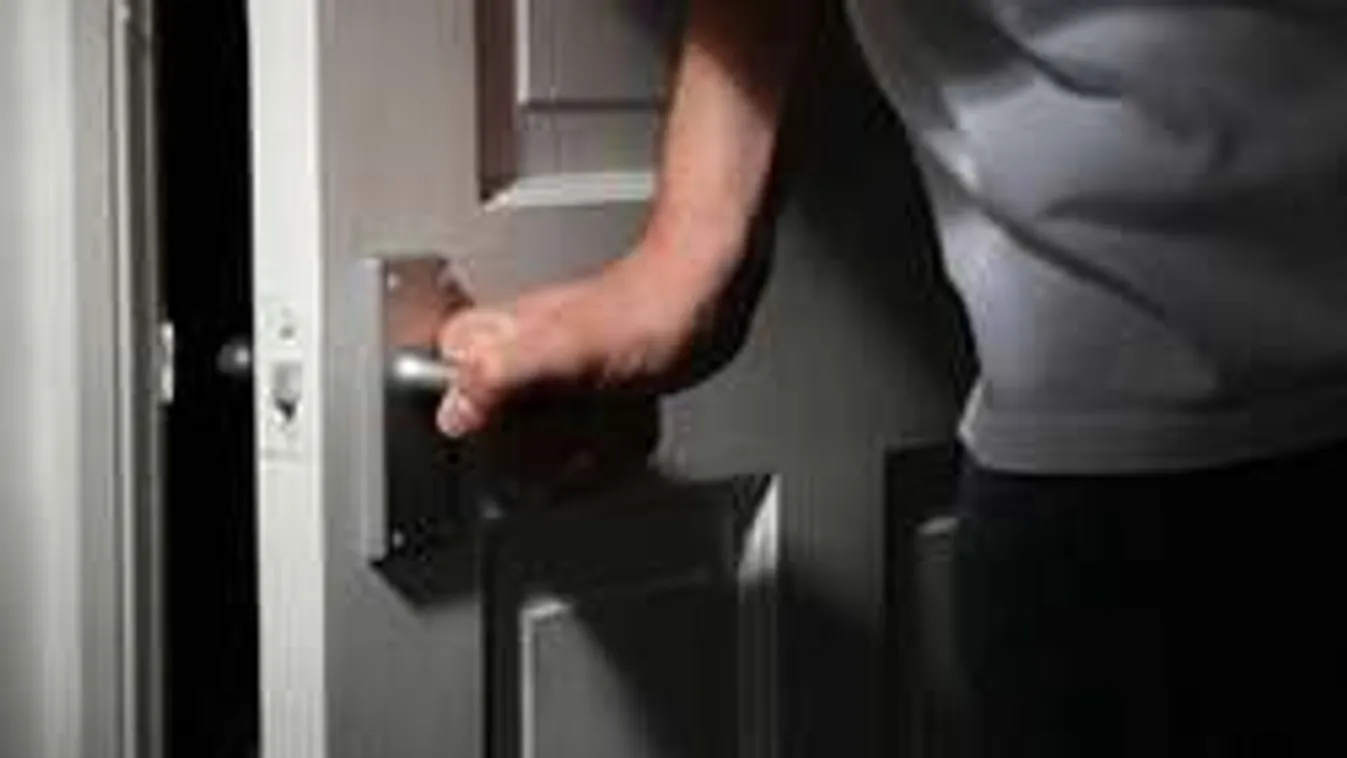 Megölte két fiát az apa, mert nem ízlett neki a vacsora