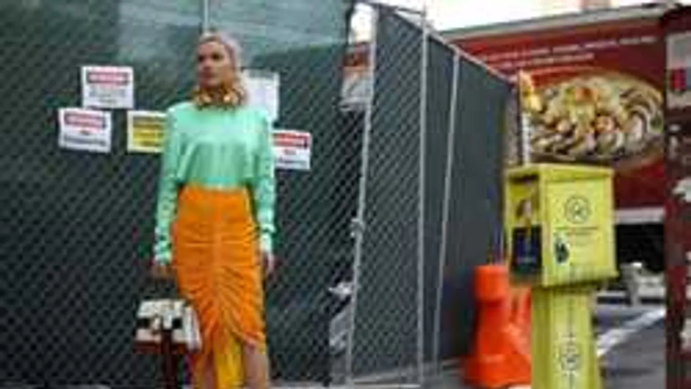 Visszatér a &#39;80-as évek nagy divatja, így hódít ősszel minden nő