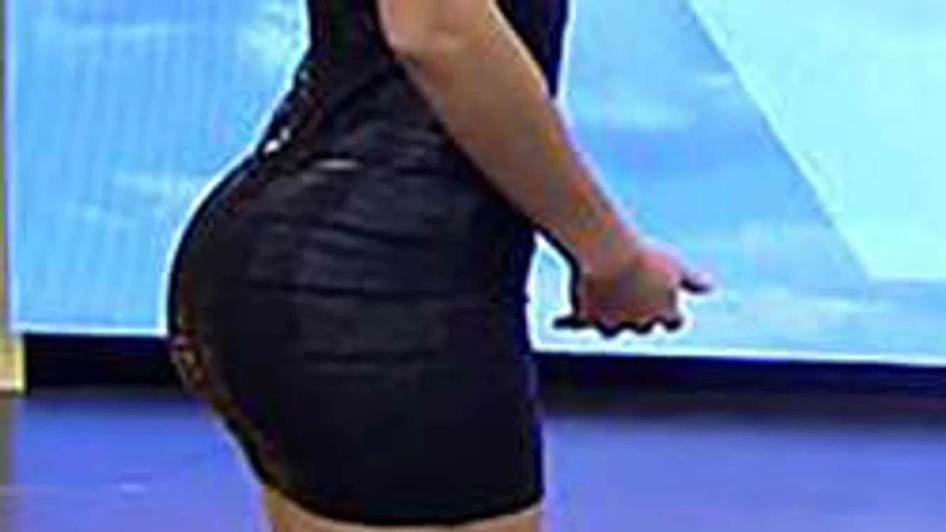 Azt suttogják: fenékimplantátuma van a műsorvezetőnőnek!