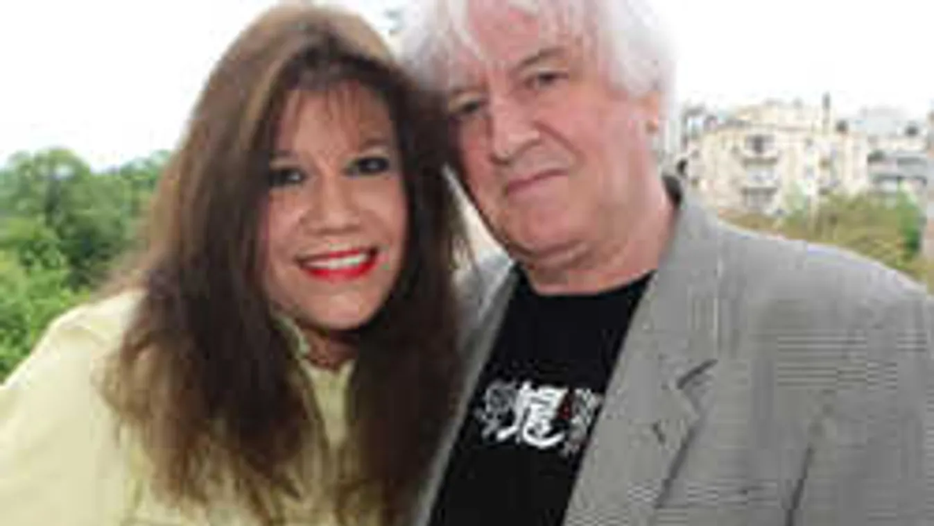 Tahi Tóth László özvegye furcsa nyomozásba kezdett, férje hasonmását keresi