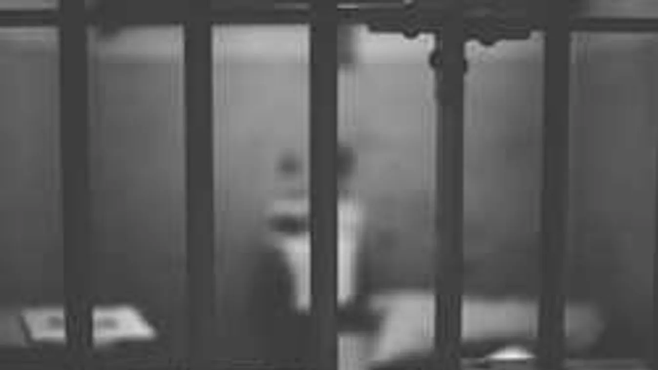 Rejtélyes körülmények: fogdába vitték a magyar férfit, reggel holtan találták