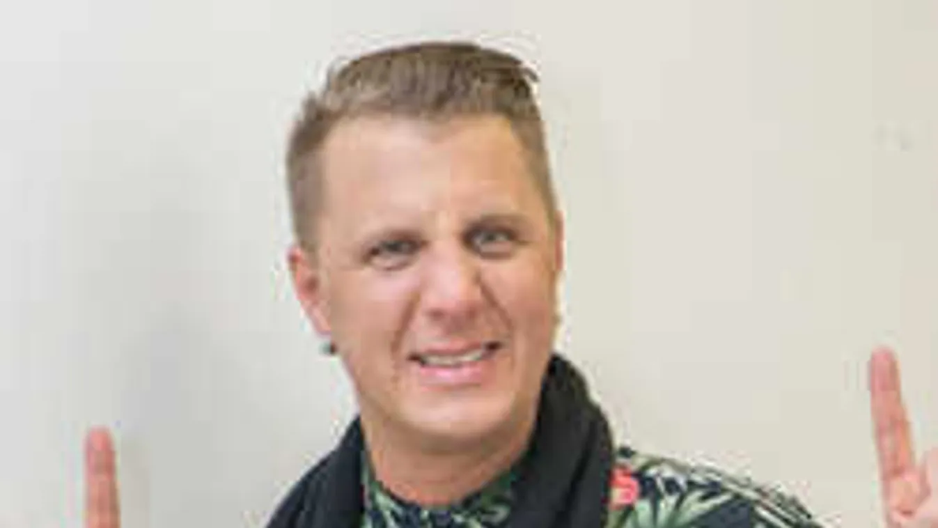 Meghökkentő kérést intézett a rajongóihoz Zámbó Krisztián!