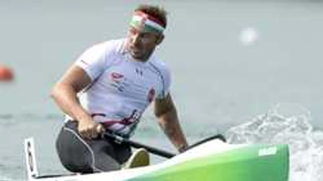 A mélybe vetette magát a magyar olimpiai bajnok