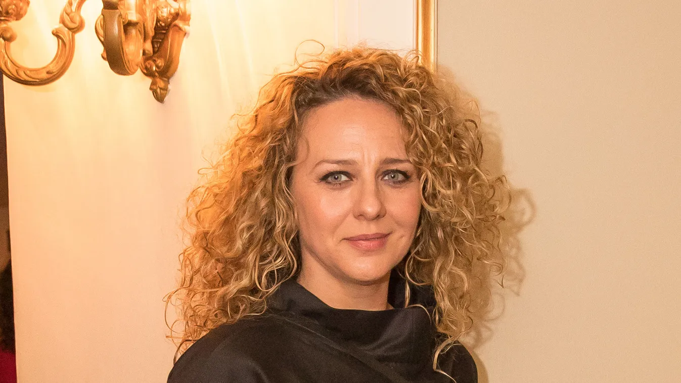 Bikinire vetkőzött a bombatestű Pokorny Lia: kilátszik a melle!