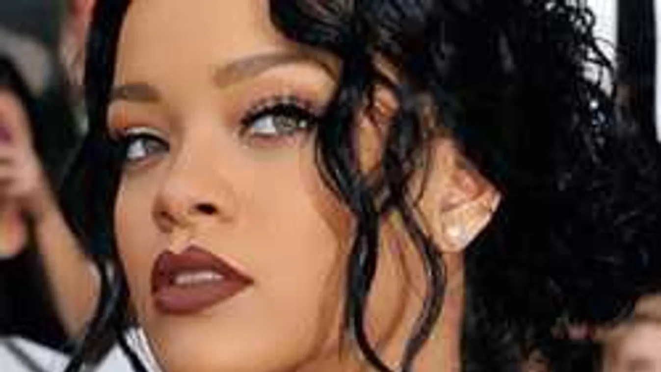 Meghízott, elhagyta magát Rihanna!