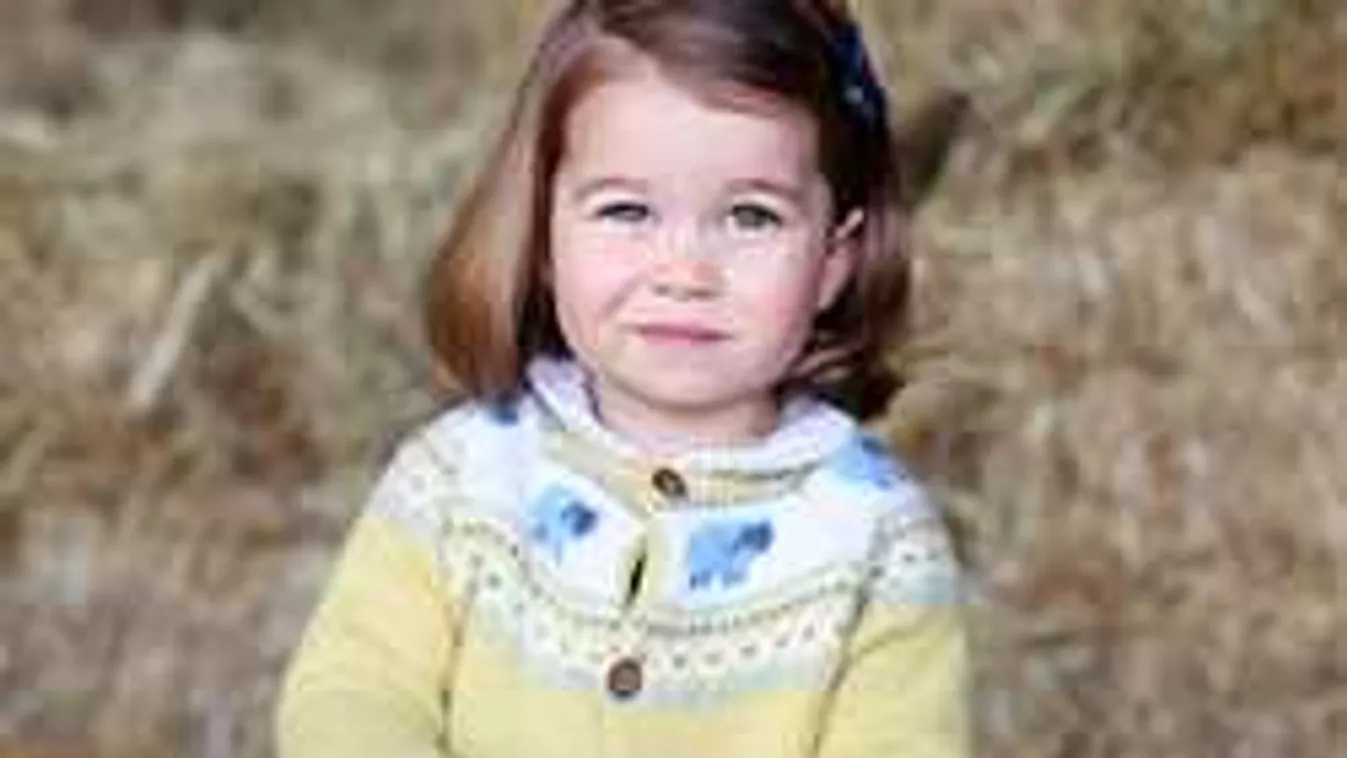 Nézd meg, milyen édes fotókat készítettek Charlotte hercegnőről első óvodai napján - Fotók