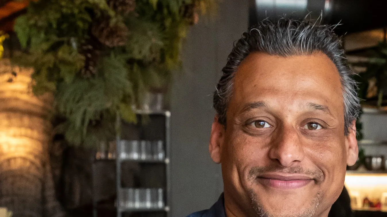 Micsoda ötlet: Így keresne pénzt a járvány idején a népszerű magyar énekes