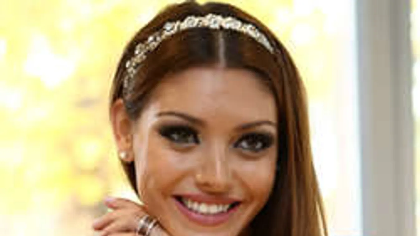 Végre! Titokzatos szerelmével szelfizett a TV2 sztárja