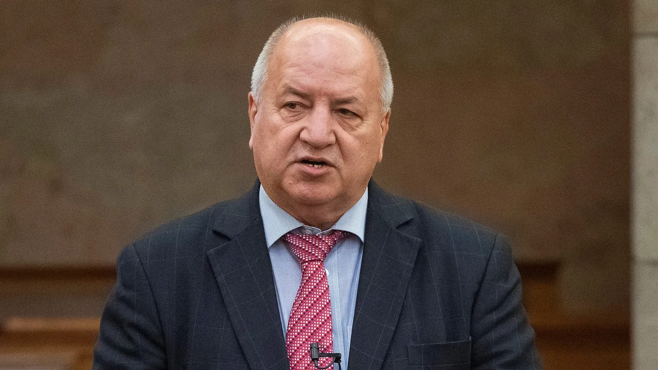 Kamuvideó után kamuhír, Korózs ismét riogat