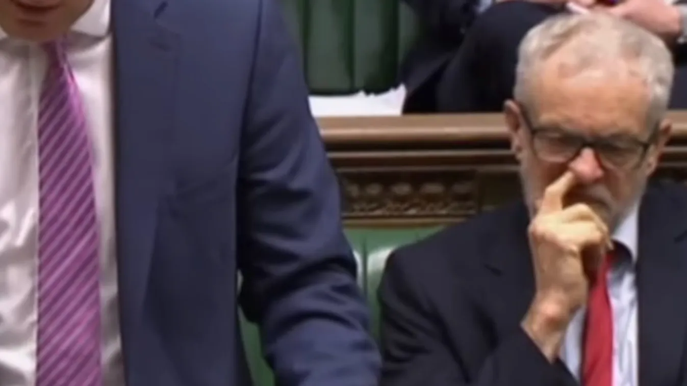 A brit baloldal vezérének undorító akciója a Parlamentben – videó