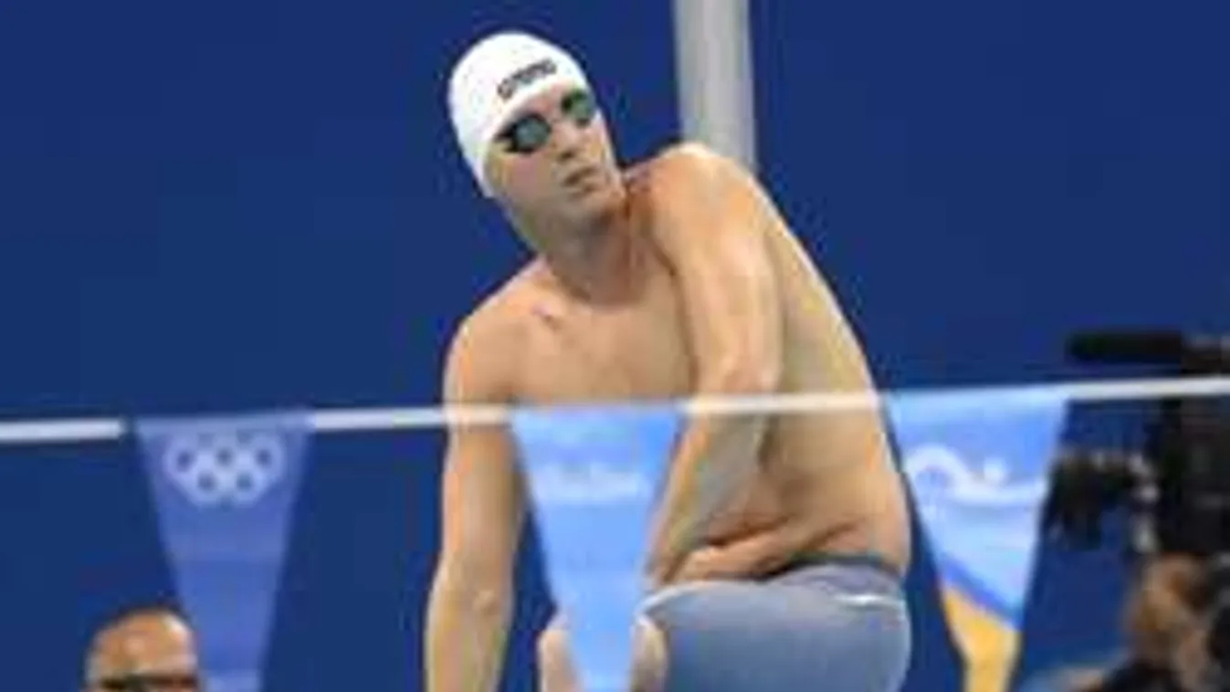 Szégyenfolt az olimpián, harc nélkül adta meg magát a magyar úszó