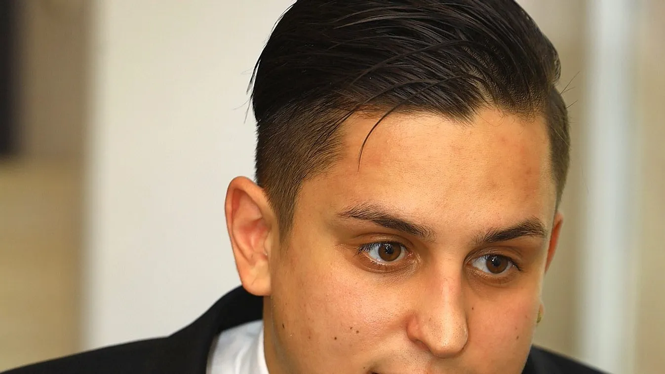 Könyvből tanulja a dühkezelést Aurelio