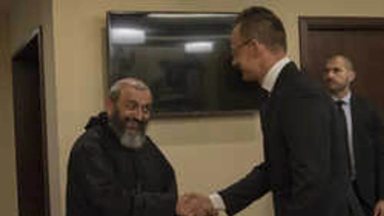 Szijjártó: Továbbra is segítjük az üldözött keresztényeket