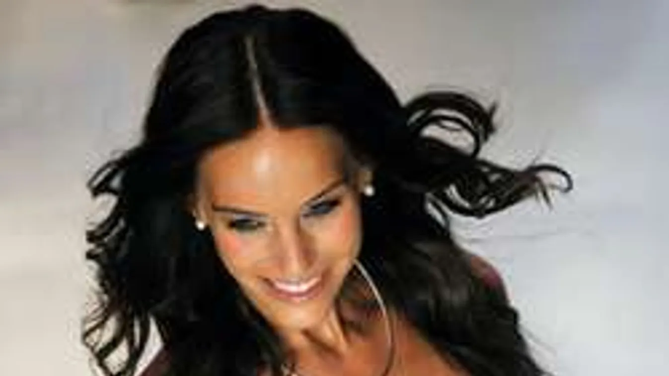 Munka nélkül maradt a magyar szépségkirálynő