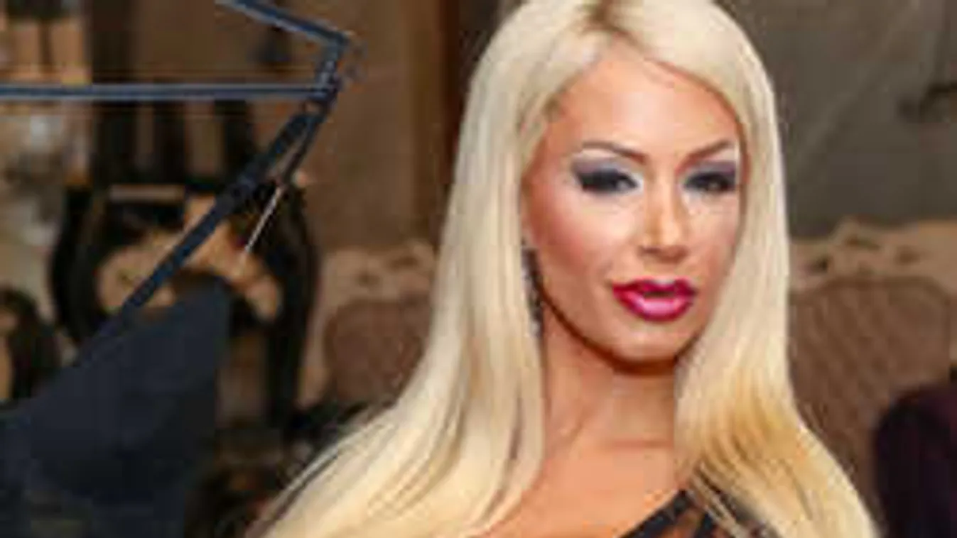 Keményen bevág a bugyi a teraszon pucsító magyar sztárnak