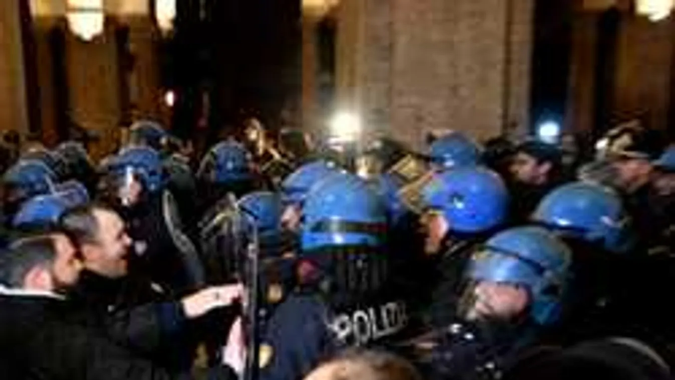 Csatatérré változott egy olasz város, egyre rosszabb a helyzet