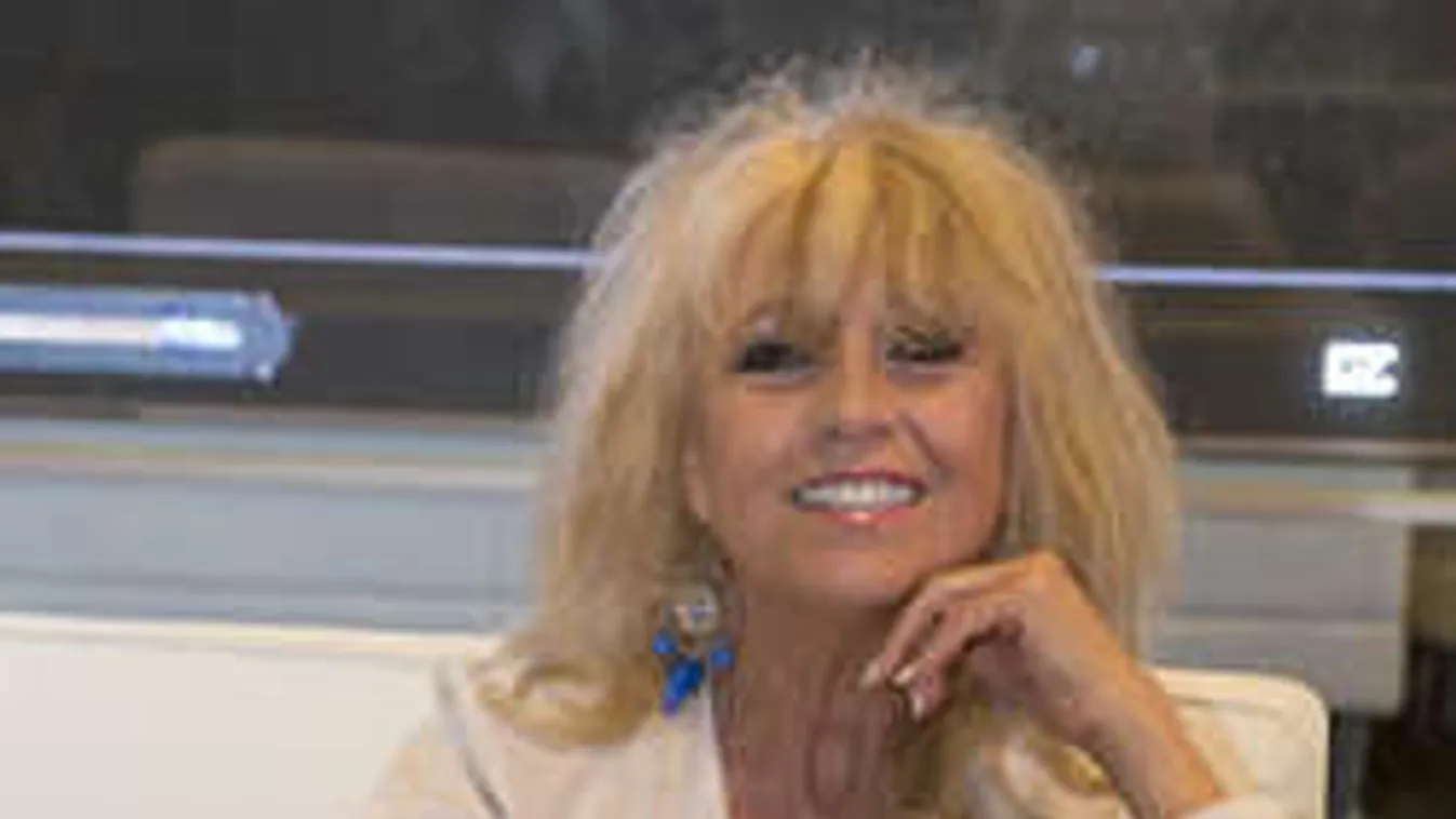 Unoka után vágyakozik Csepregi Éva