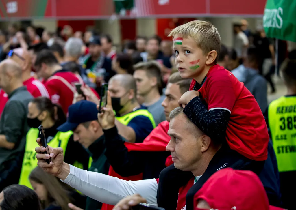 2_0619919SZL3384-scaled