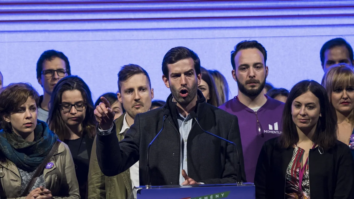 „Elbuliztátok, srácok. Mi a f*szért adnánk pénzt?” – itt vannak az újabb momentumos belső anyagok