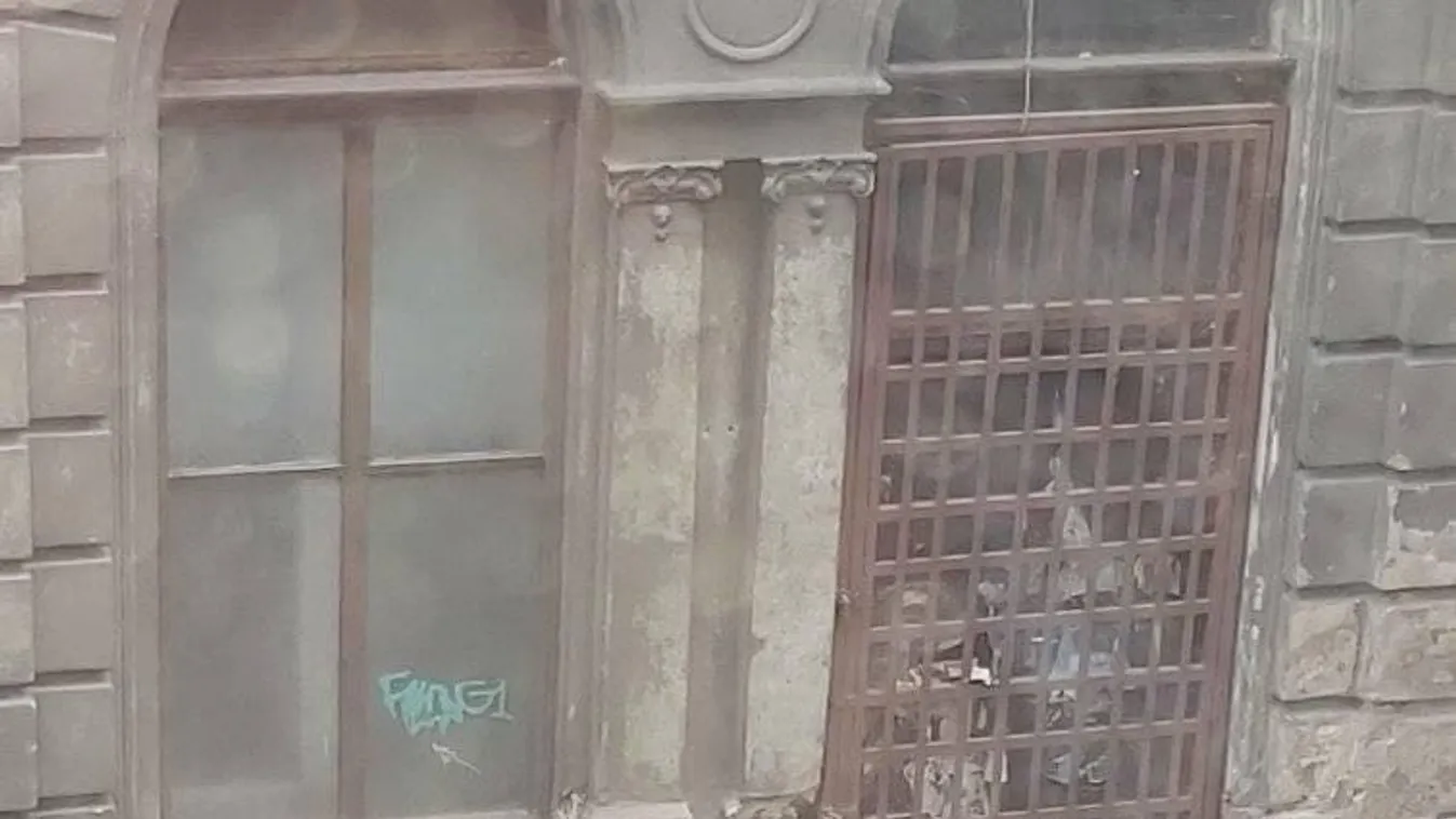 Döbbenetes fotó: fényes nappal adják-veszik a drogot a nyóckerben