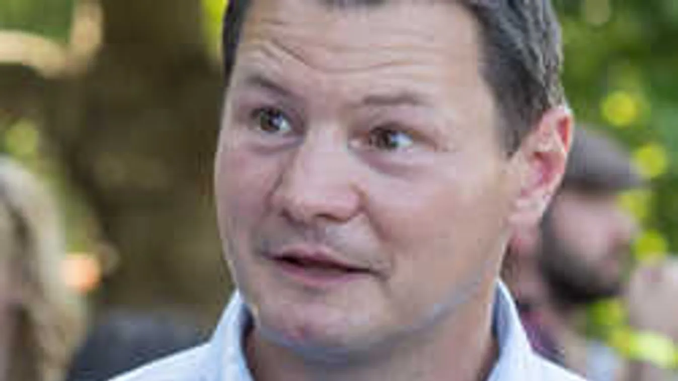 Elhunyt édesanyja miatt zokogott Erdei Zsolt