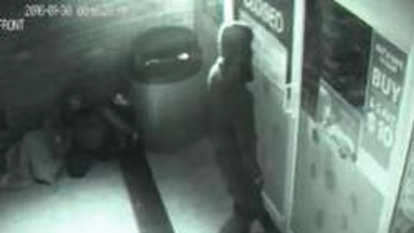 Hátborzongató videó terjed a zárt ajtón átsétáló rejtélyes férfiről