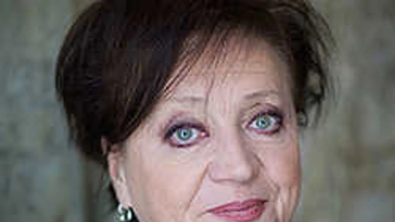 Ezért nem született gyereke a legendás magyar színésznőnek