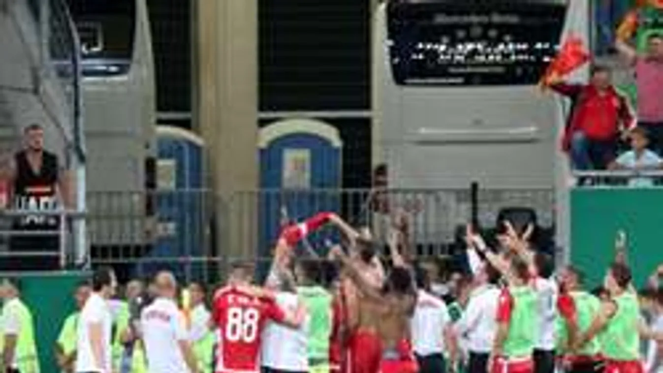 A borzalmas éjszaka fotókon, így semmisült meg a Fradi