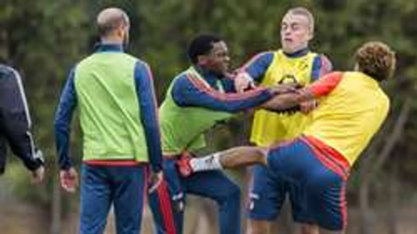 Balhés napok, egymást ütik a futballsztárok