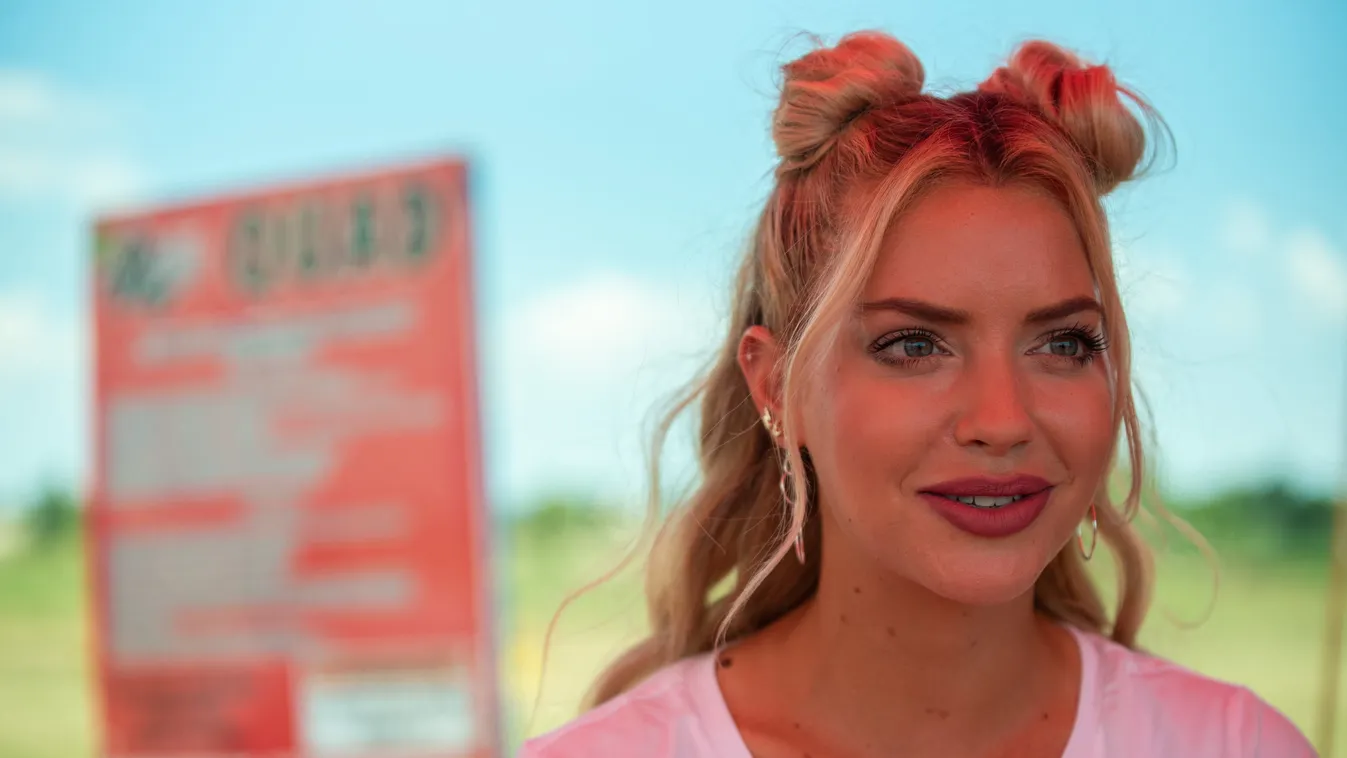 Veszélyes kaszkadőrtrükköt tanult a magyar műsorvezető!