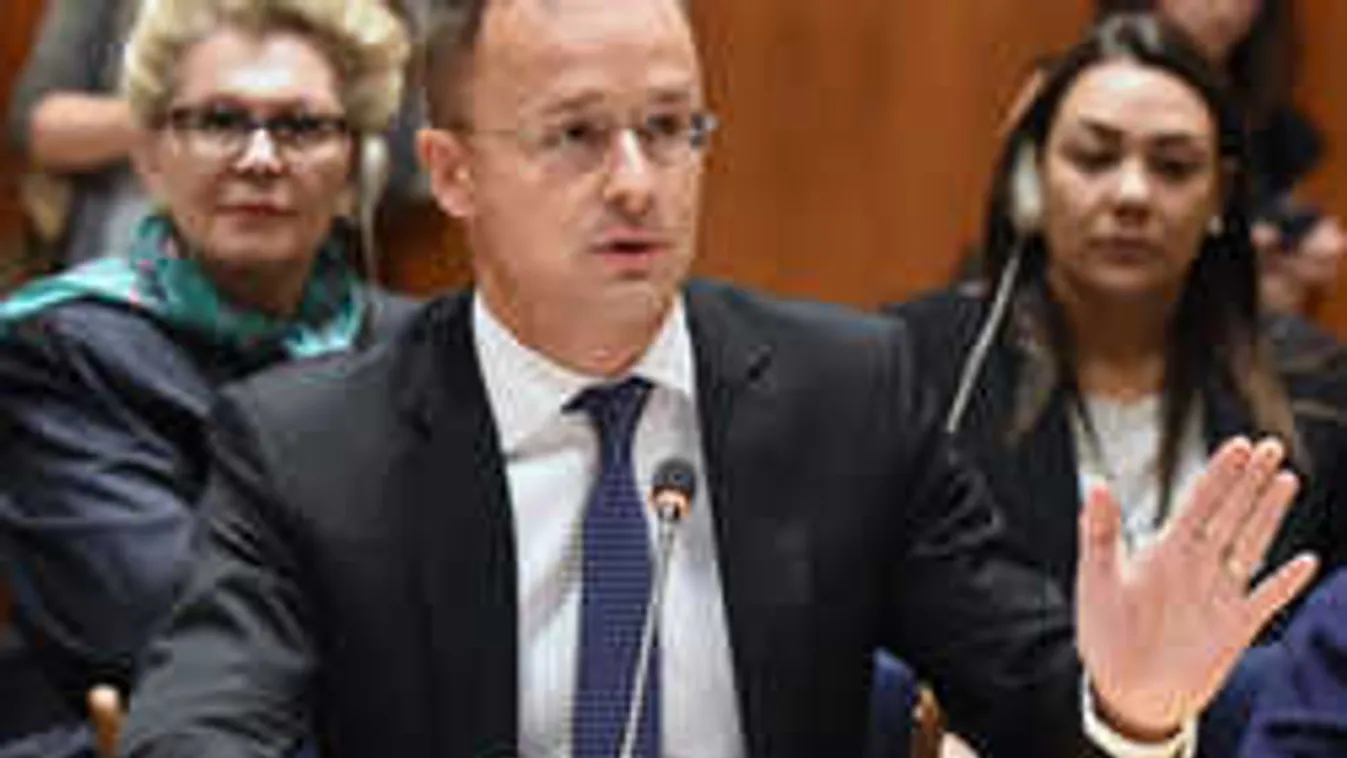 Szijjártó Péter: Weber és Timmermans nem felel meg a magyarok elvárásainak