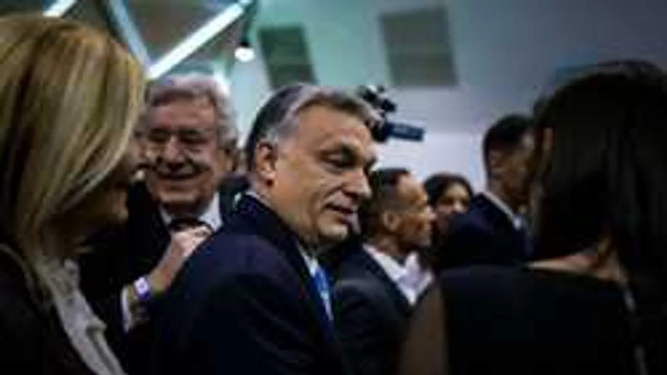 Seregszemle, zászlóbontás: Orbán Viktor kampánynyitó videója