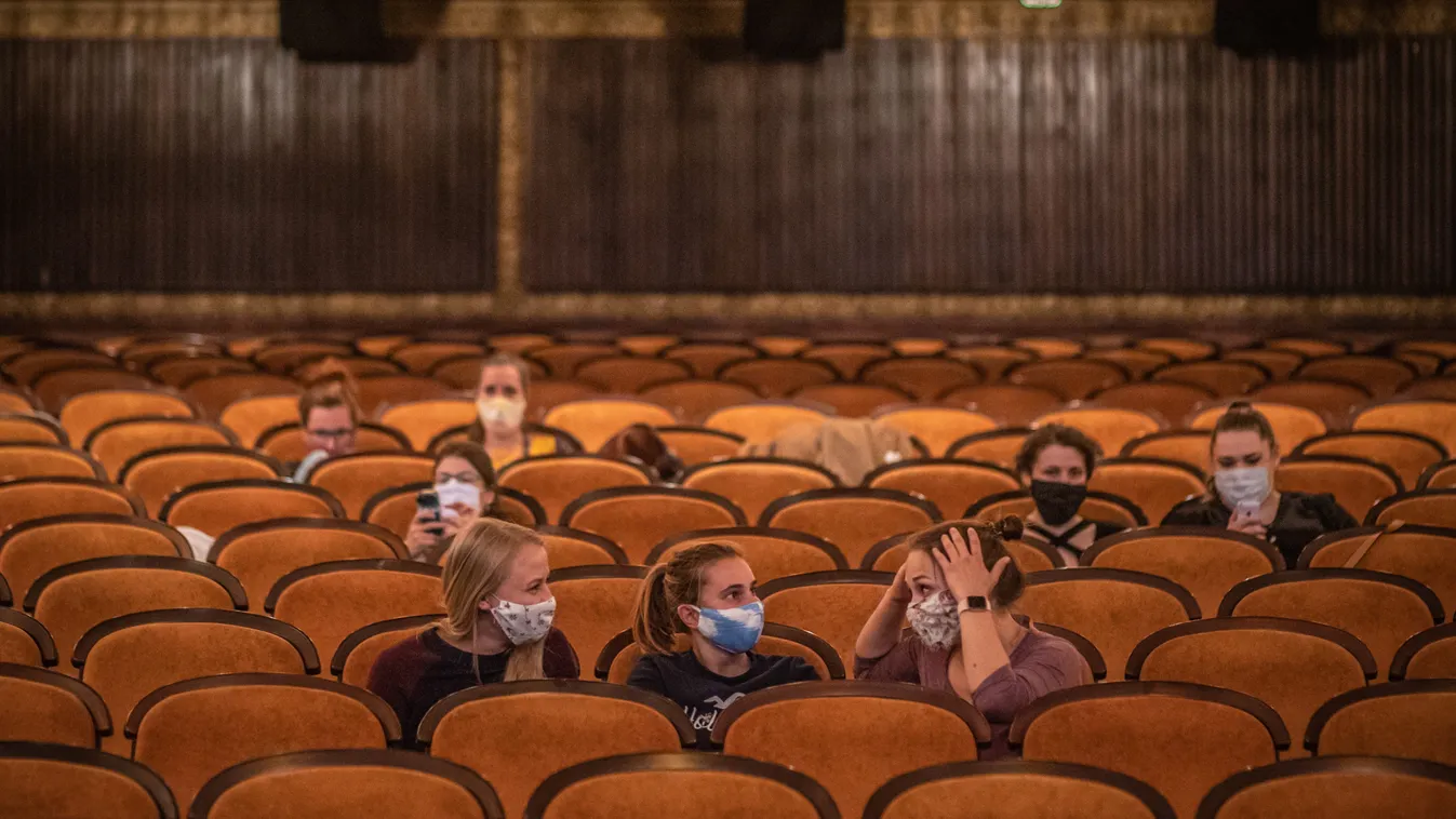 Újabb örömhír: Már a mozik is fogadhatnak vendégeket péntek éjféltől