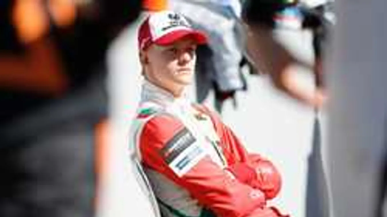 Szomorú kötelesség, erre kényszerült Schumacher fia