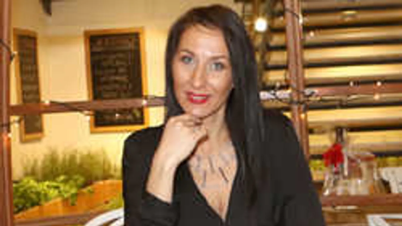 Durva történet: párcserét ajánlottak barátaik a magyar sztárpárnak!