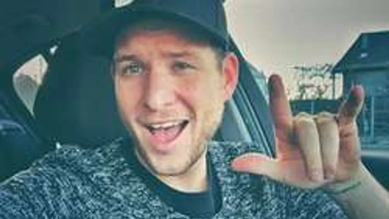 Istenes Bencének komoly lemondásokkal jár a kispapaság