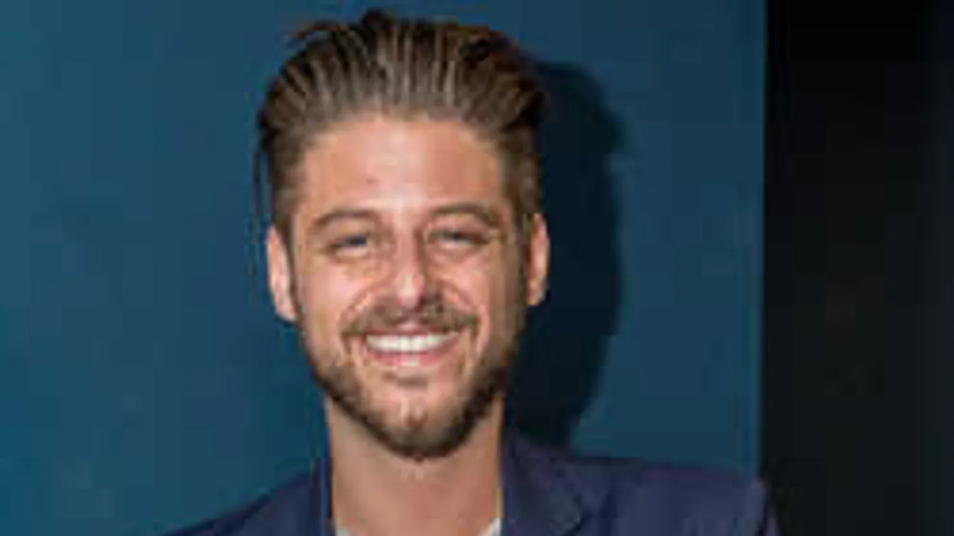 Mindenki ledöbbent, Baronits Gábor megcsókolta Puskás Peti csaját