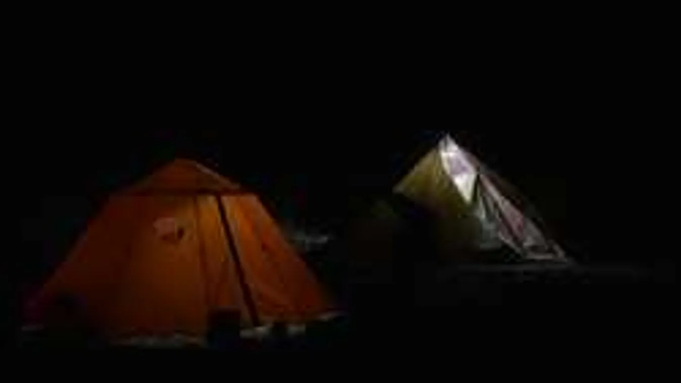 Õrjítően buja titkos fesztivál, csak 18 éven felüliek mehetnek