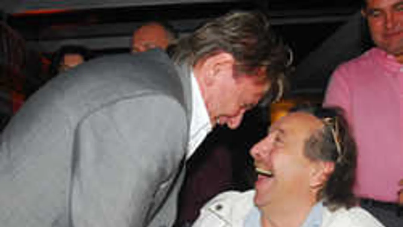 Megható fotó került elő Bajor Imréről és Komár Lászlóról!