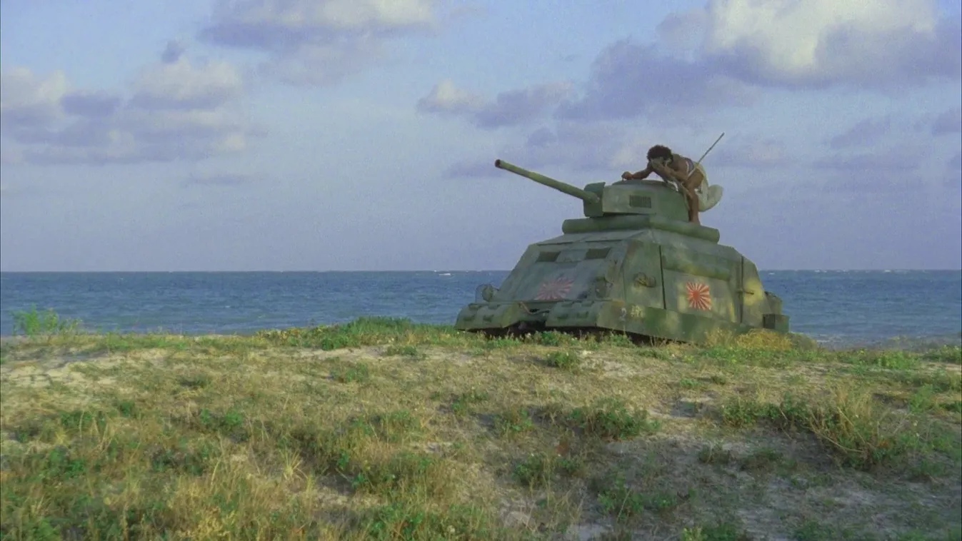 Parádés tankot kapott szülinapjára ez a magyar kisfiú