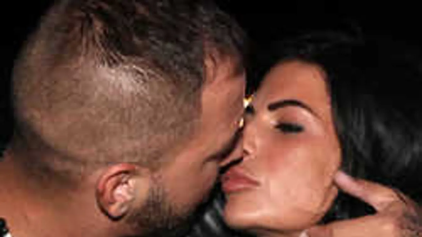 Curtis óriási segítséget kapott a botrány után, így próbál felejteni